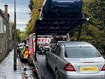 Man arrested for having no insurance…as he arrives at police station to give lift to uninsured friend