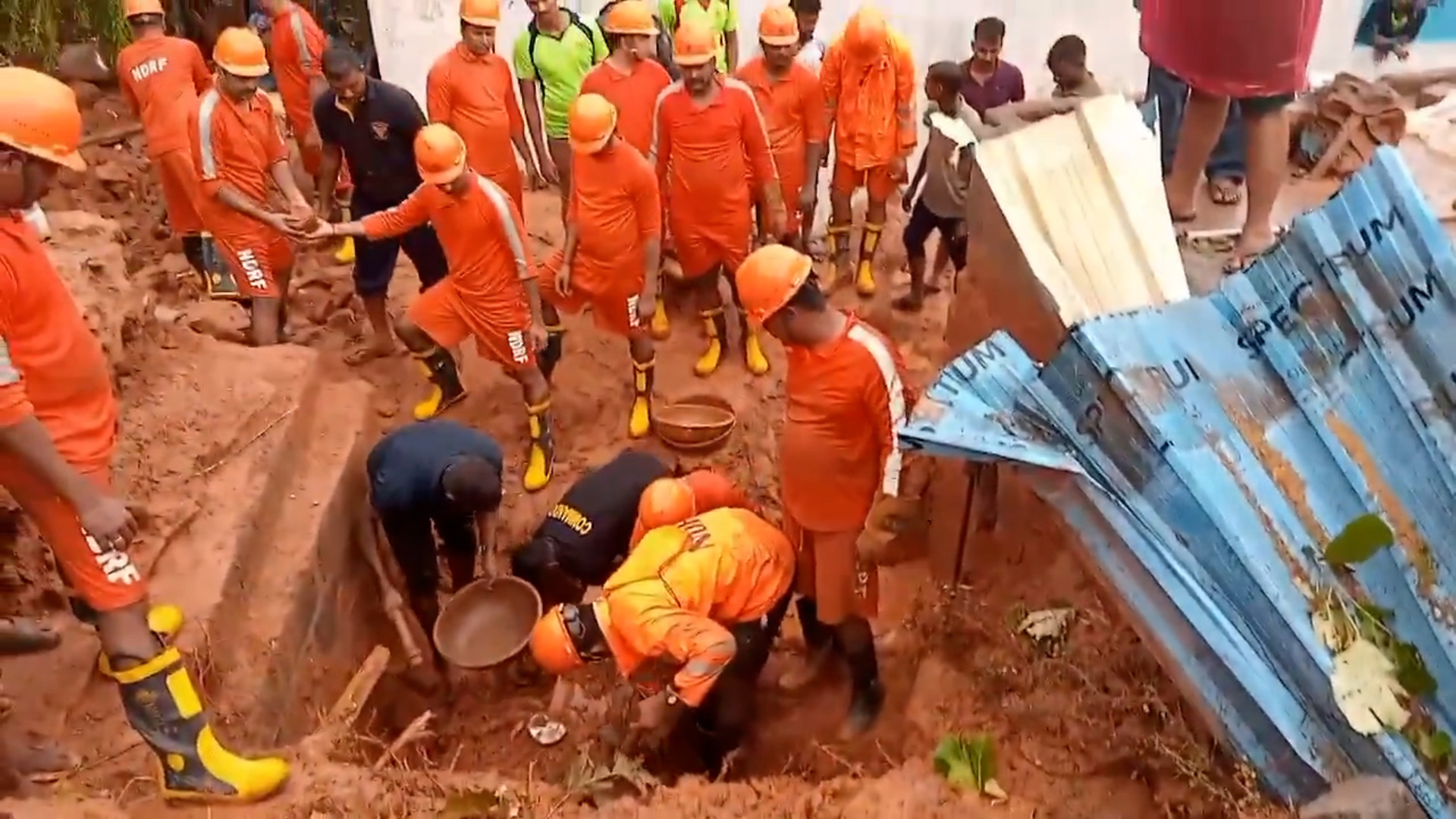 Heavy rains cause deadly landslide and floods in Tamil Nadu, southern India