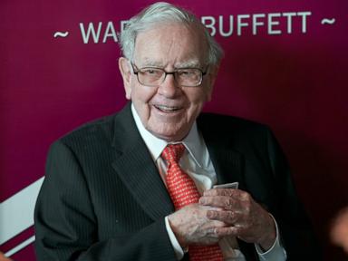 Warren Buffett shocks shareholders, says he will retire at the end of the year