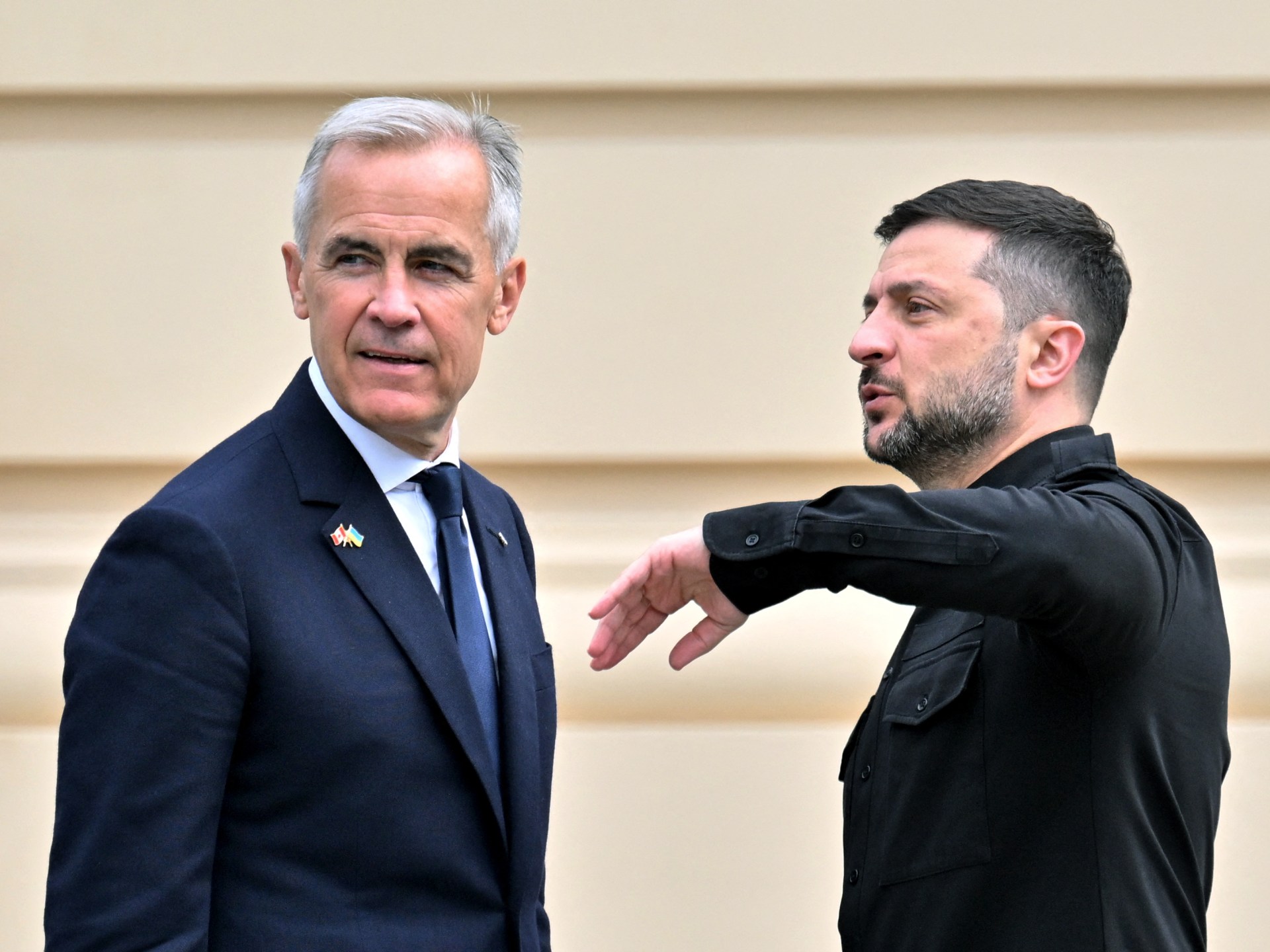 Canada’s Carney meets Zelenskyy, backs security guarantees for Ukraine