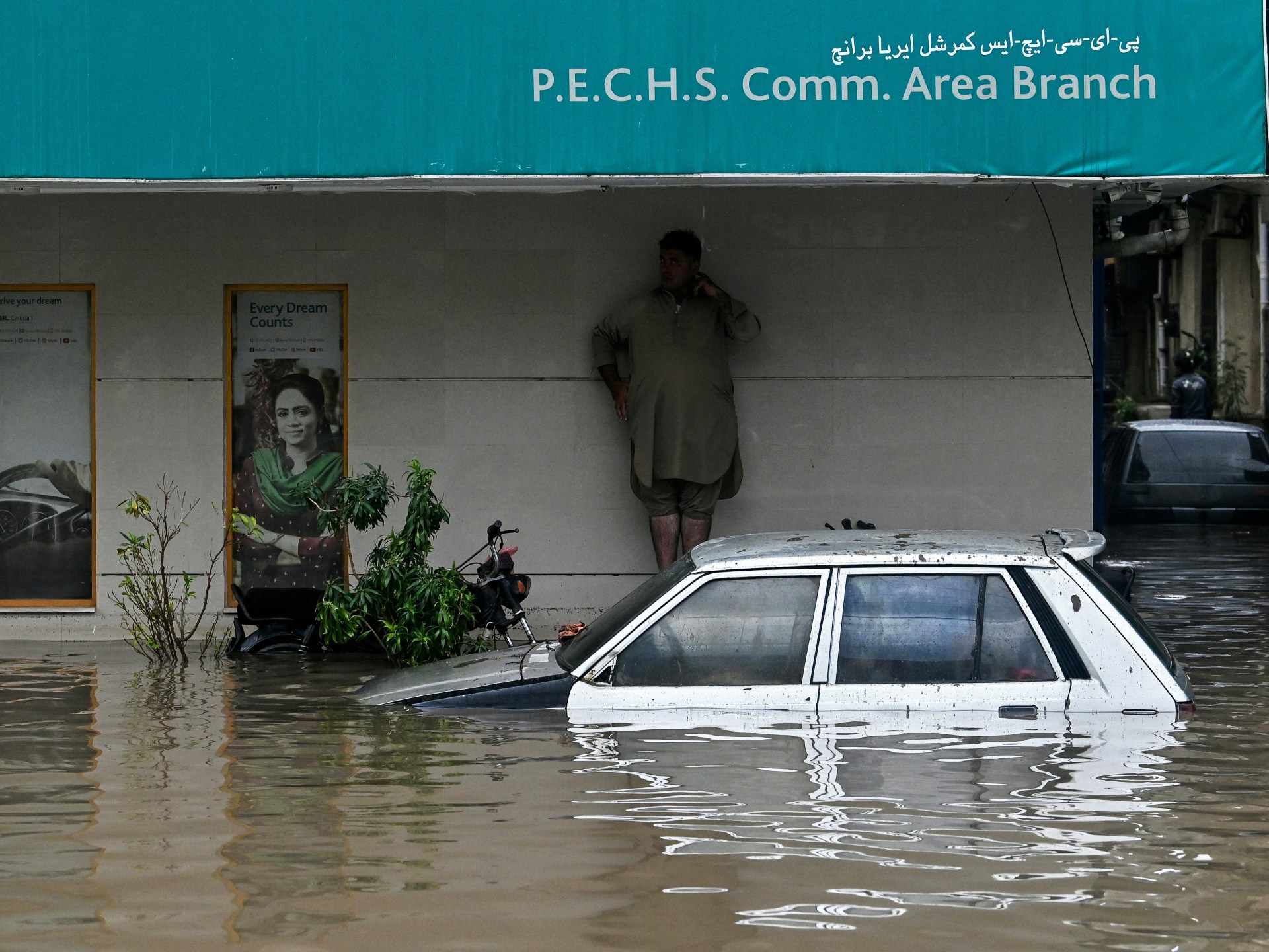 What’s causing Pakistan’s deadly floods?