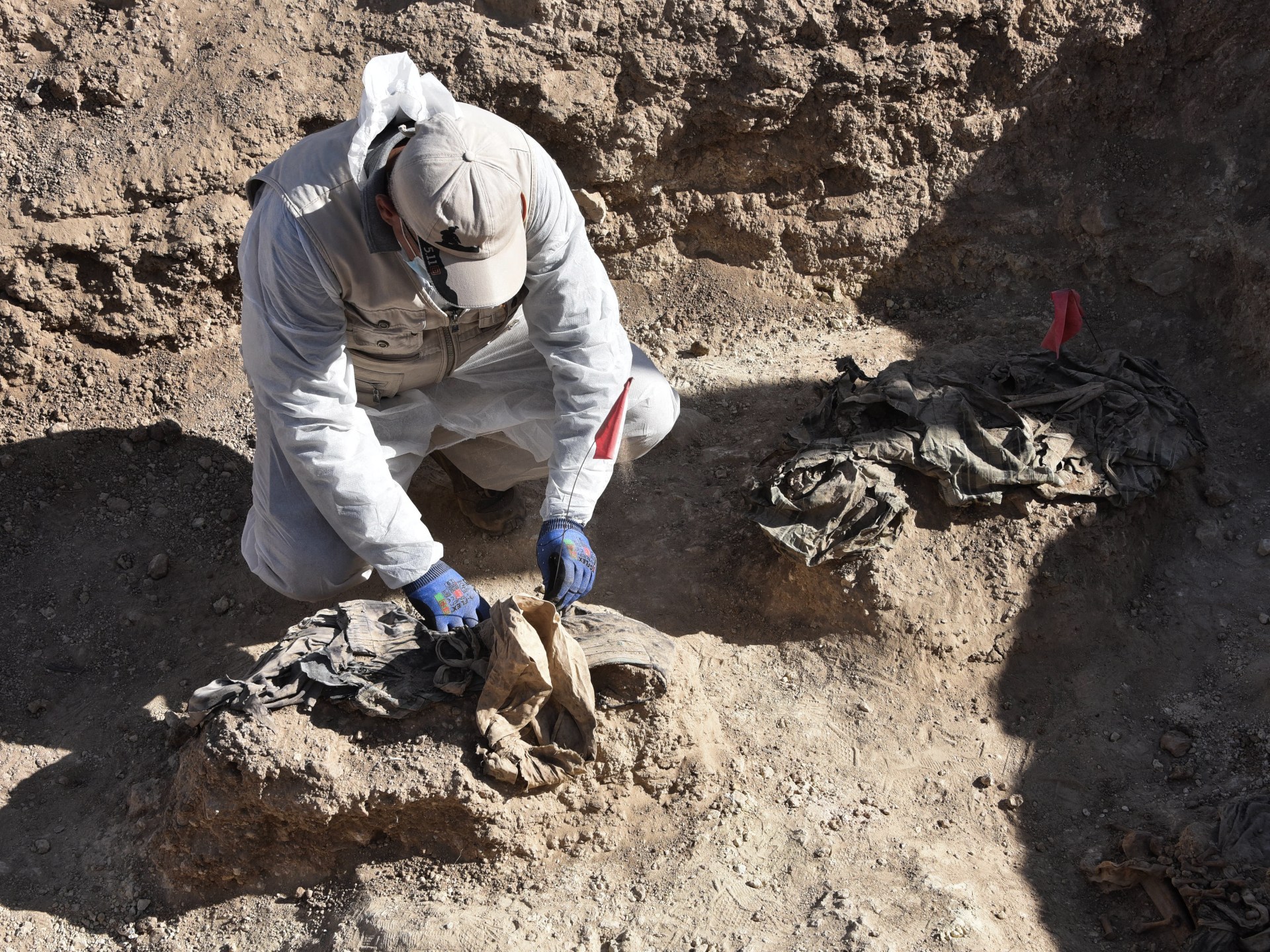 Iraq starts mass grave excavation from ISIL (ISIS) carnage south of Mosul