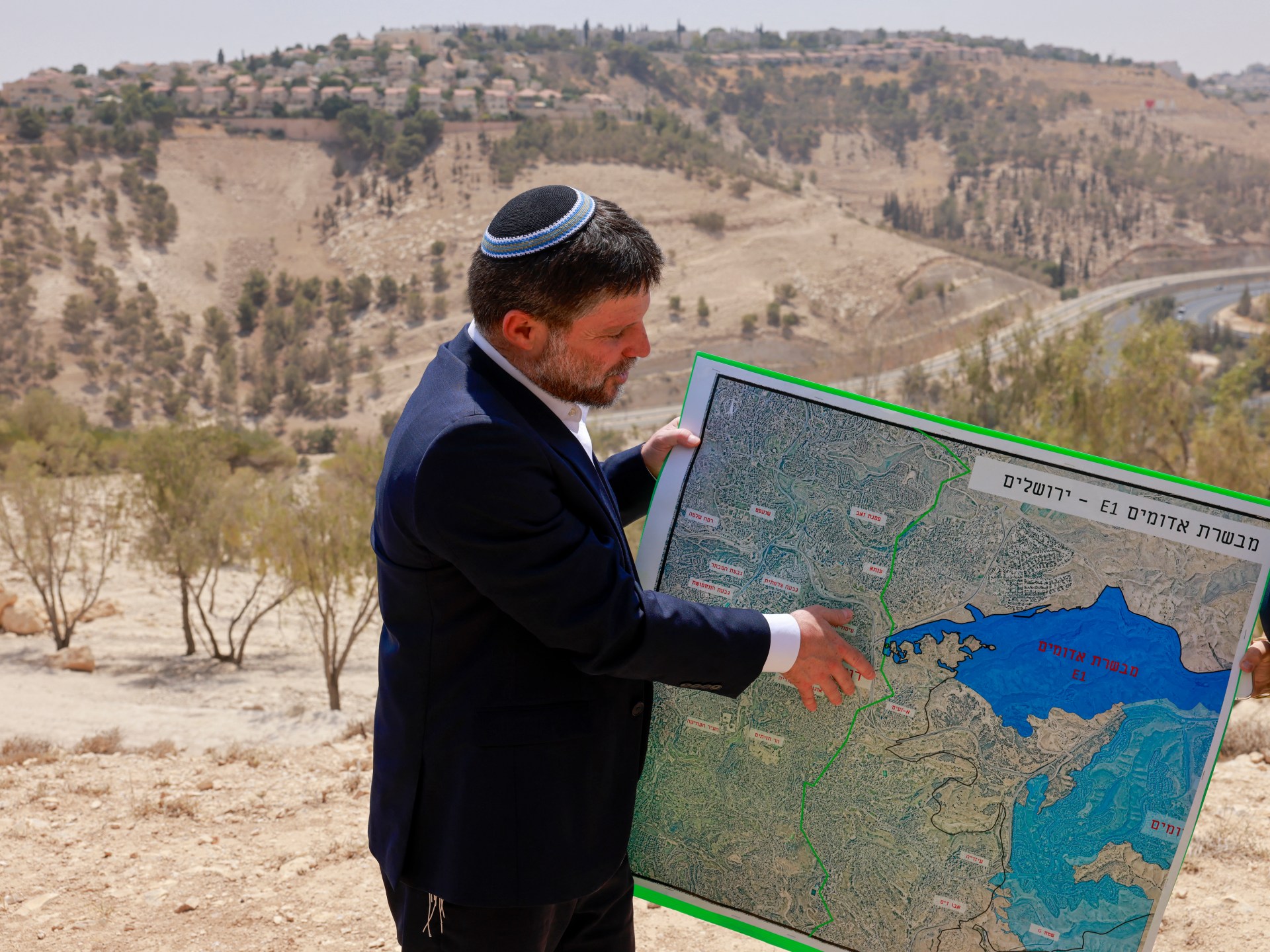 Smotrich announces Israeli plan to split occupied West Bank in half