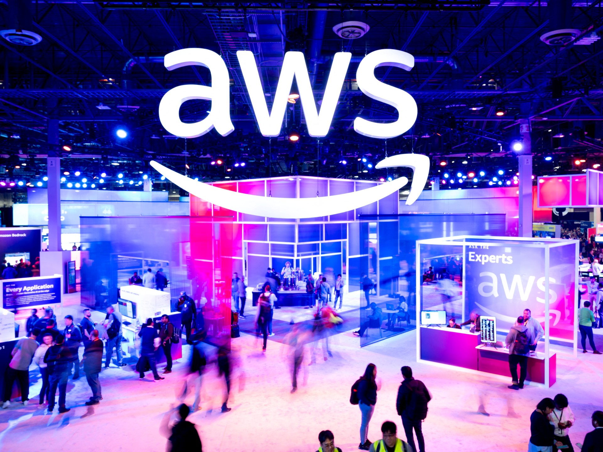 What caused Amazon’s AWS outage, and why did so many major apps go offline?