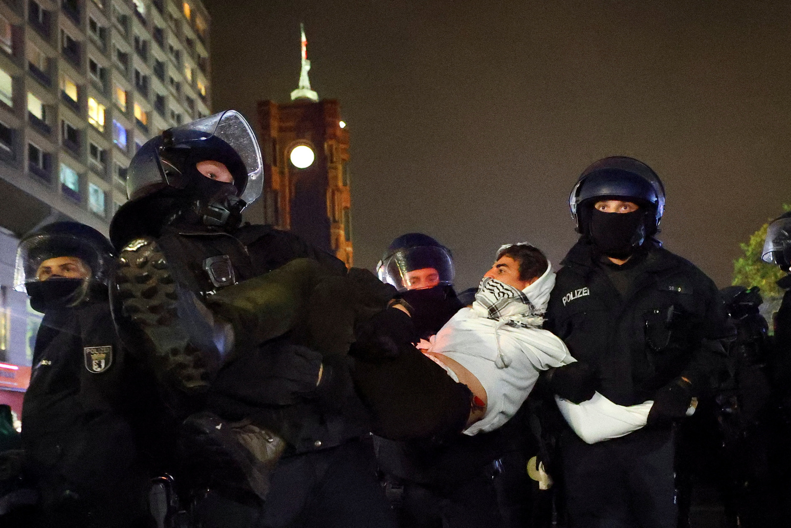 Videos show Berlin police beating pro-Palestine protesters