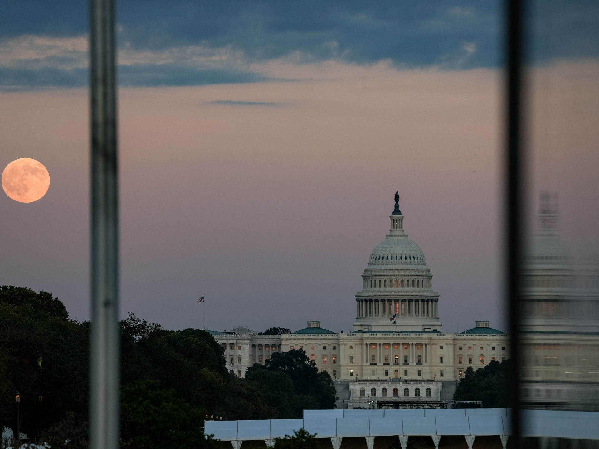 Trump walks back offer to talk to Democrats as government shutdown extends