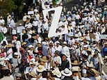 Mexico anti-corruption protest descends into chaos as thousands of ‘Gen Z’ demonstrators storm National Palace