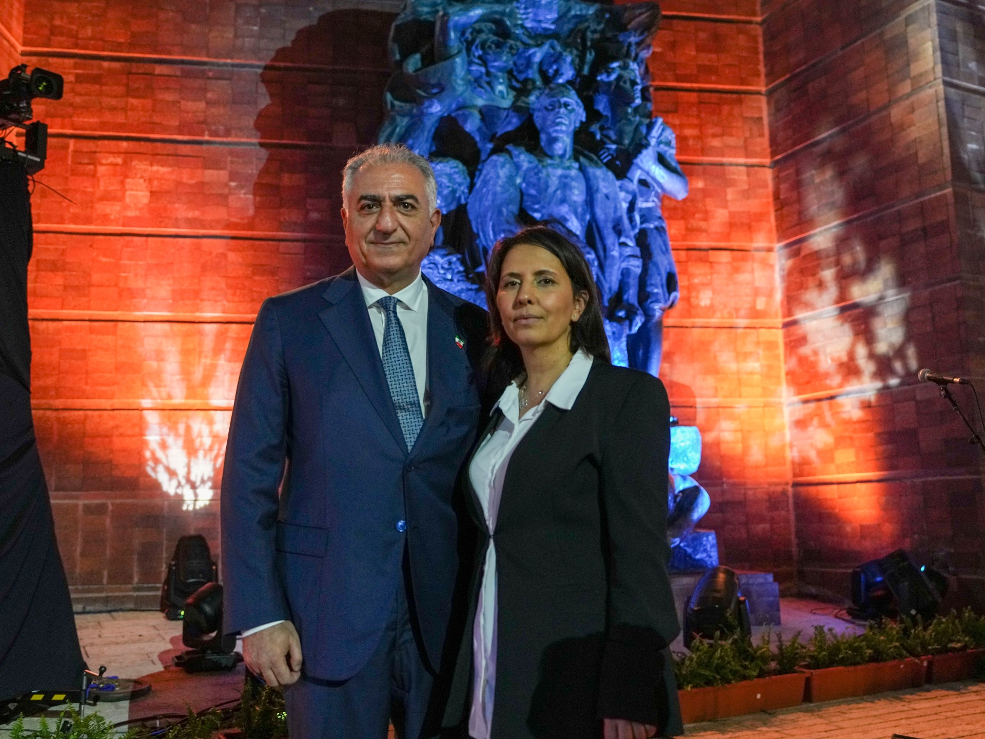 Who is Reza Pahlavi? The exiled prince urging Iranians to ‘seize cities’