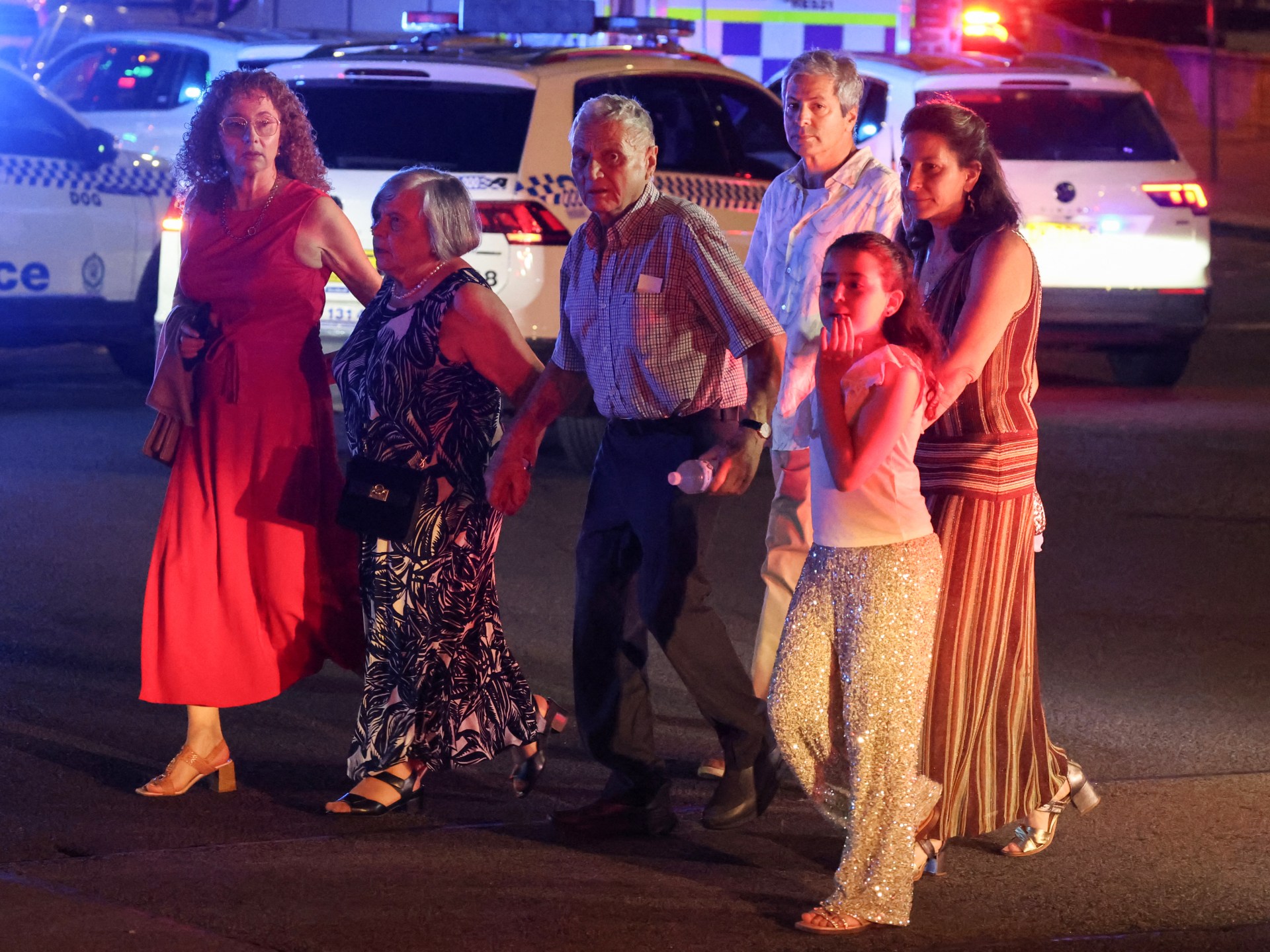 Bondi Beach shooting live: Australia to discuss gun laws after 15 killed