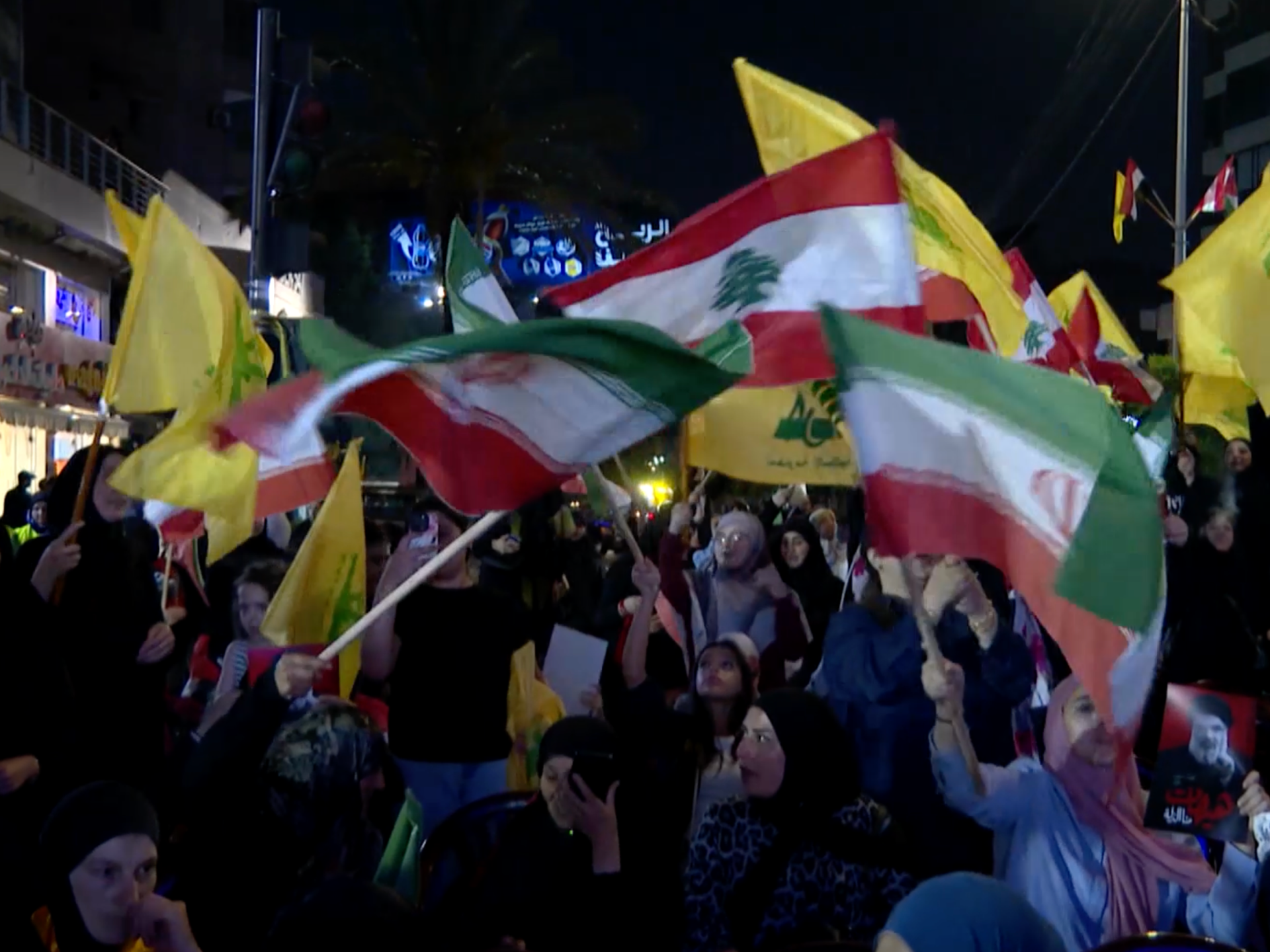 Dahiyeh crowds rally in favour of Iranian support against Israel