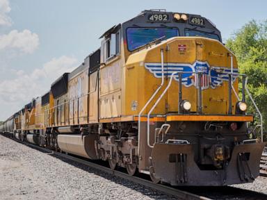 Union Pacific picks up Canadian National’s support for its plan to acquire Norfolk Southern railroad